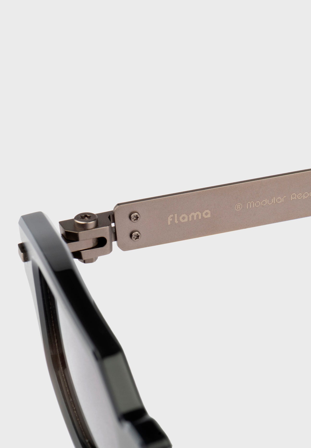 Sistema de reparación modular SMR patentado por Flama Eyewear - Modular Repair System.