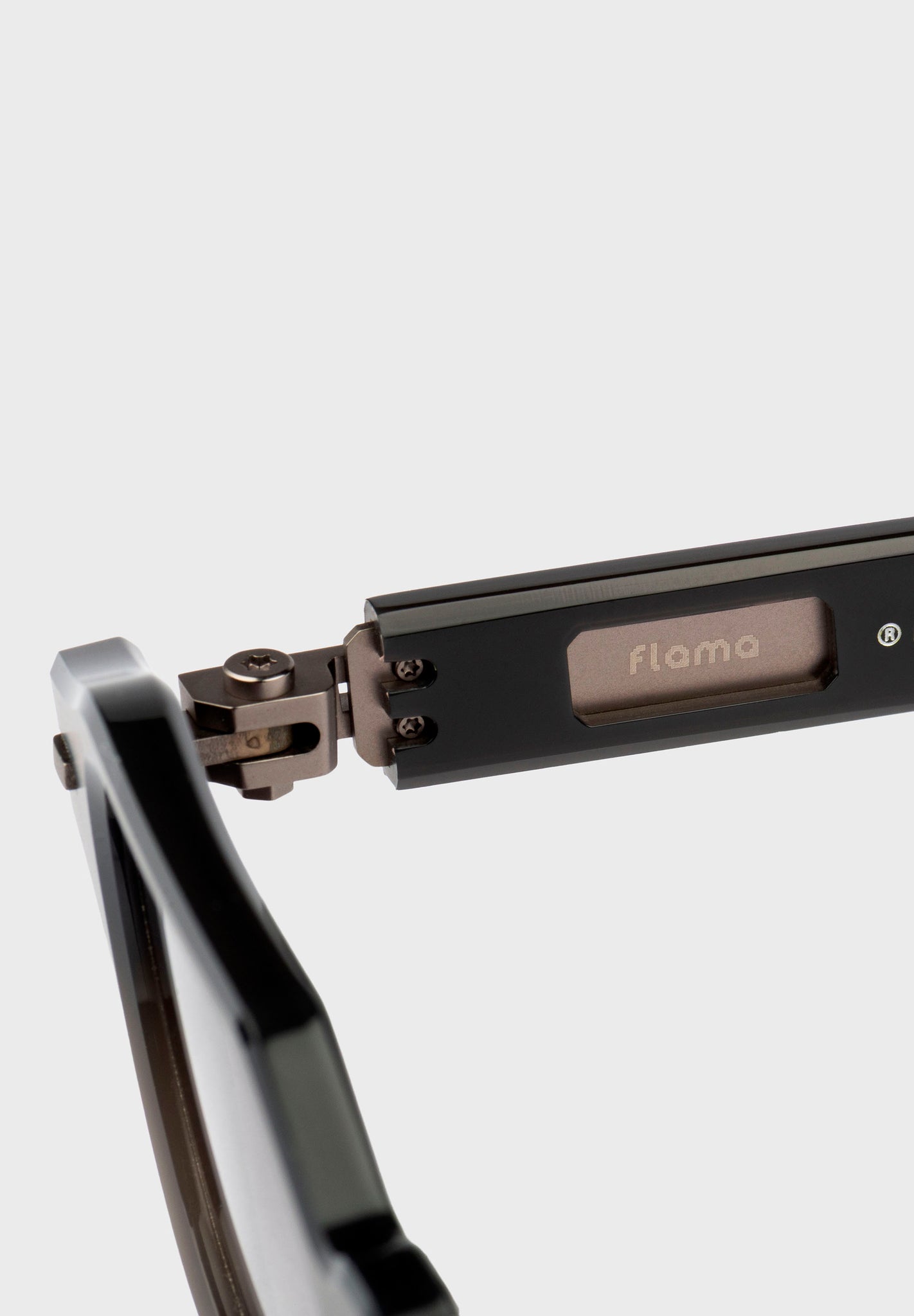 Sistema de reparación modular SMR patentado por Flama Eyewear - Modular Repair System.