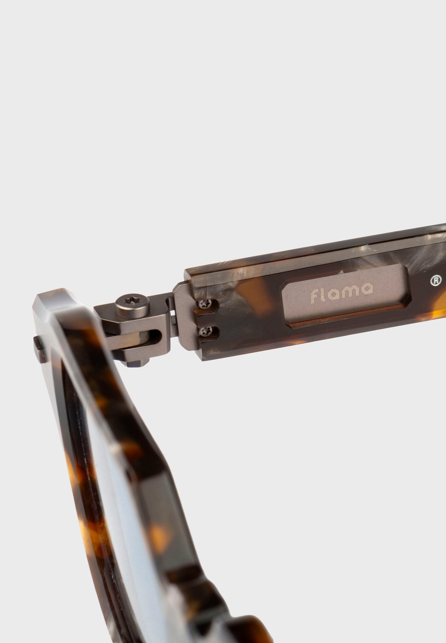 Sistema de reparación modular SMR patentado por Flama Eyewear - Modular Repair System.