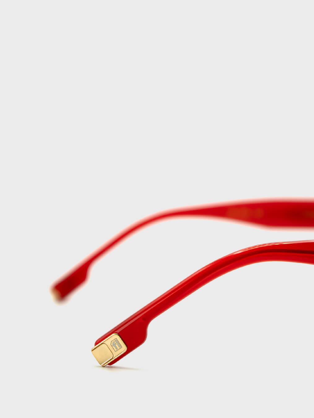 Plano lateral de detalles de la varilla gafa ojo de gato rojas FLM05 C3