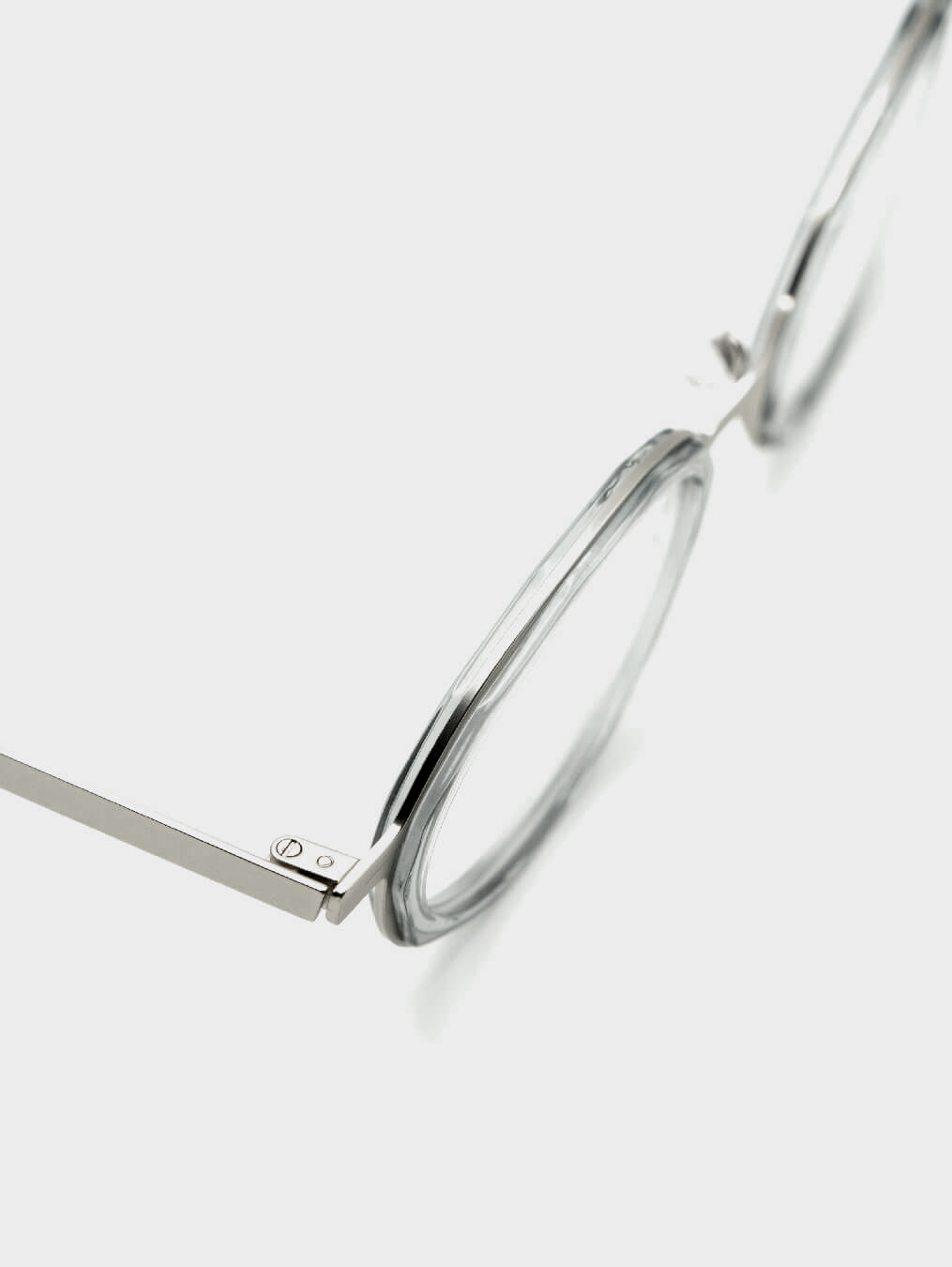 Plano superior del frontal de gafas de vista ovaladas grises y plata FLM10 C2