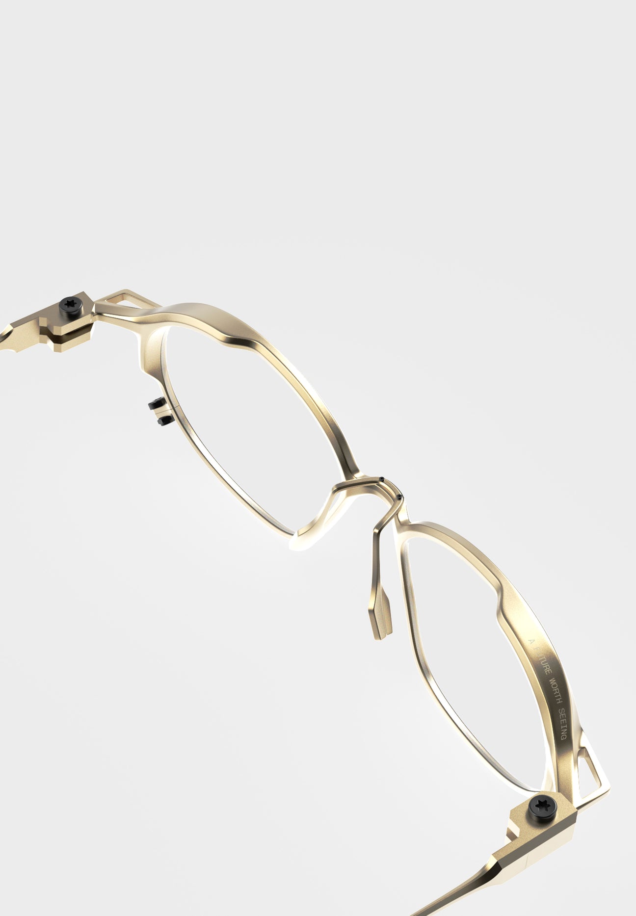 FLM16 03 · Titan Golden