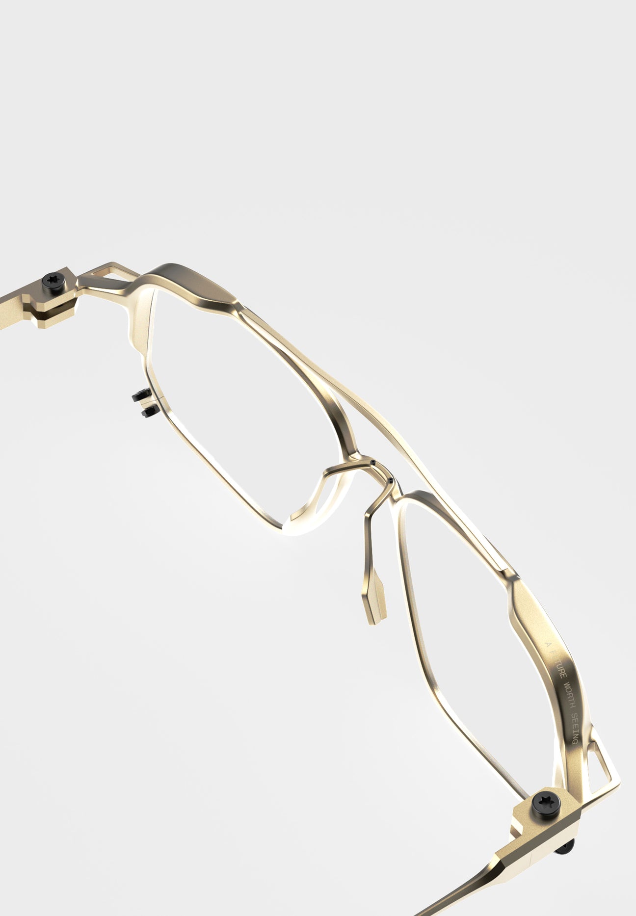 FLM18 03 · Titan Golden