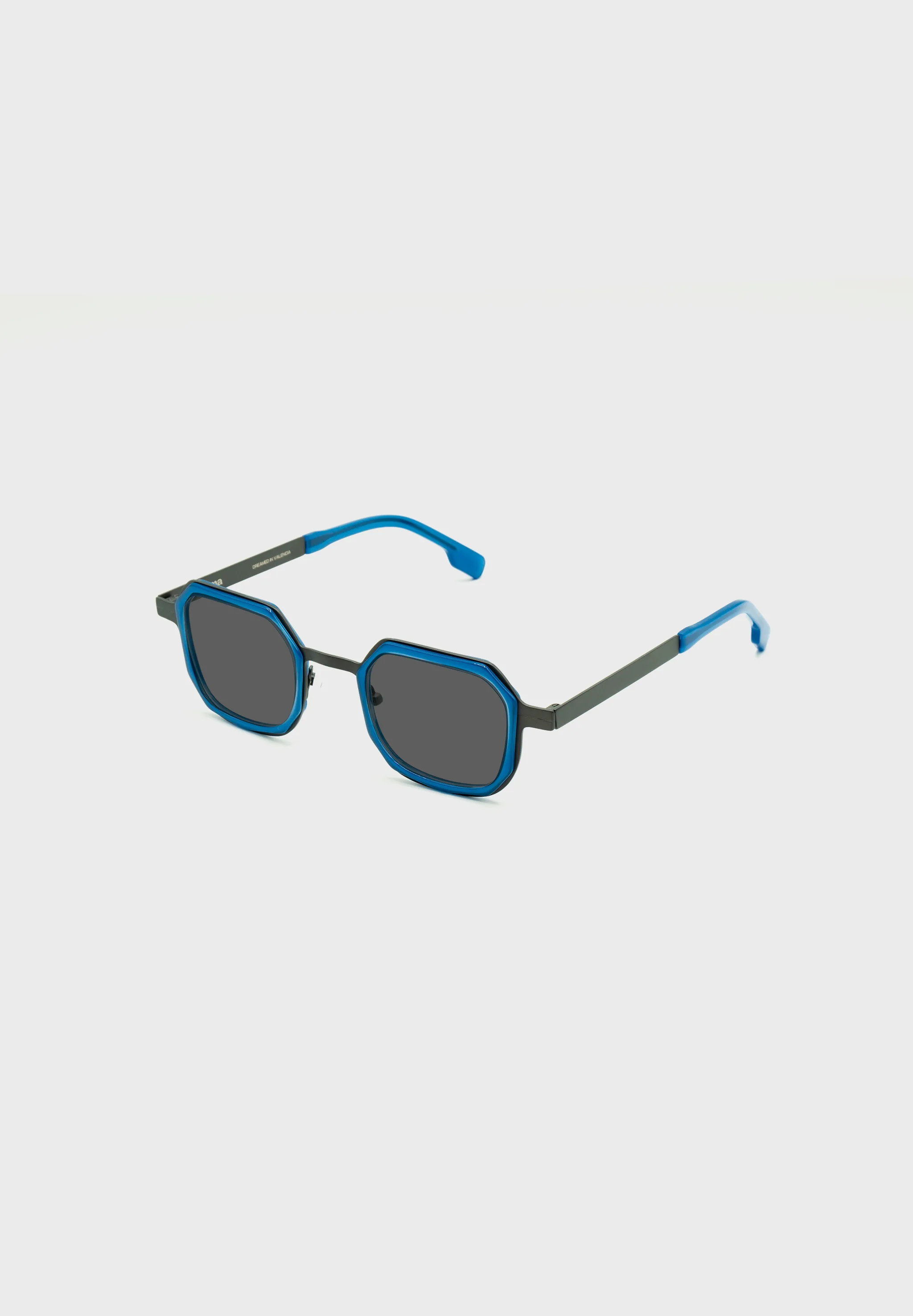 FLM07 C5 Sunglasses by FLAMA Eyewear