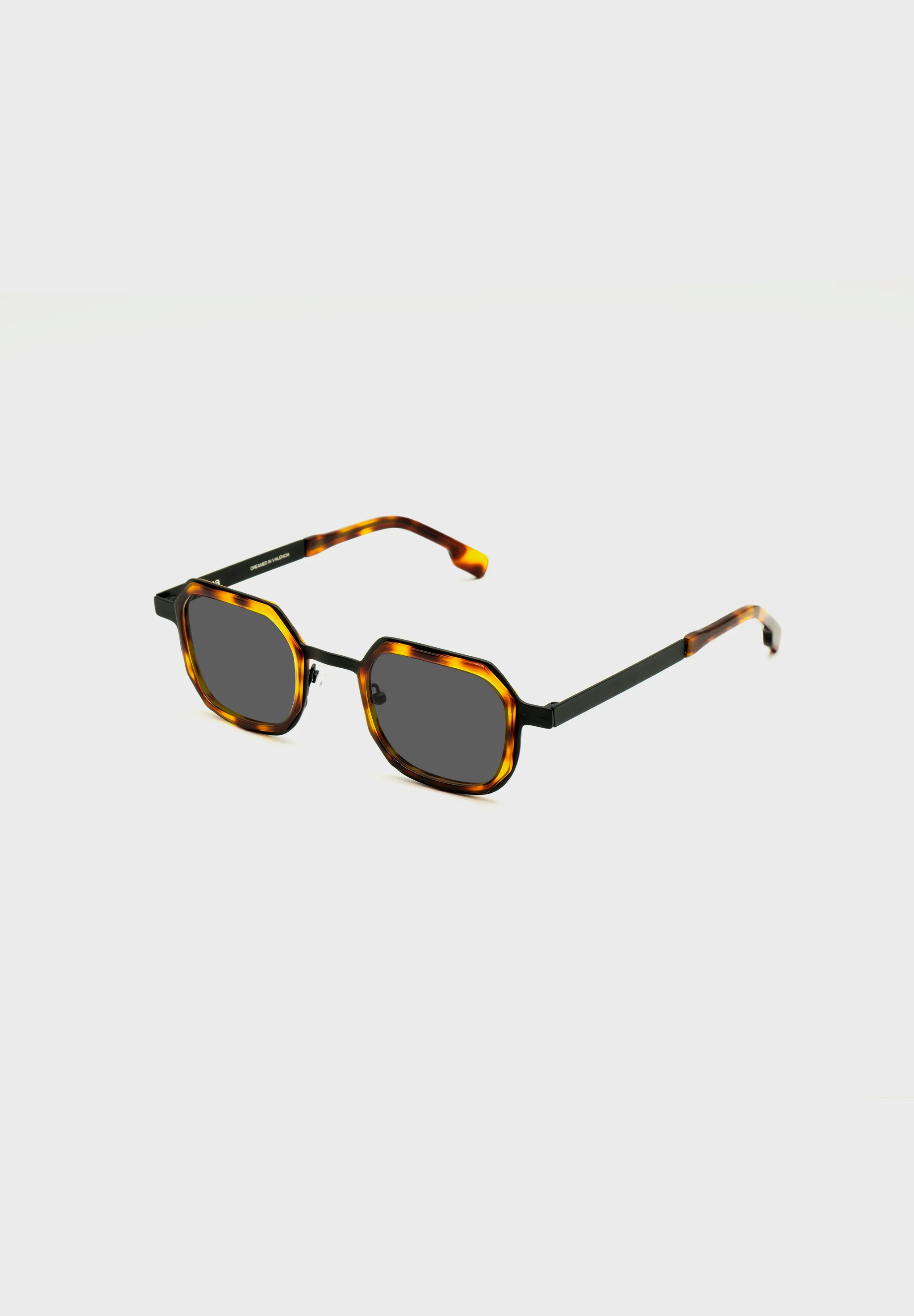 FLM07 C1 Sunglasses by FLAMA Eyewear