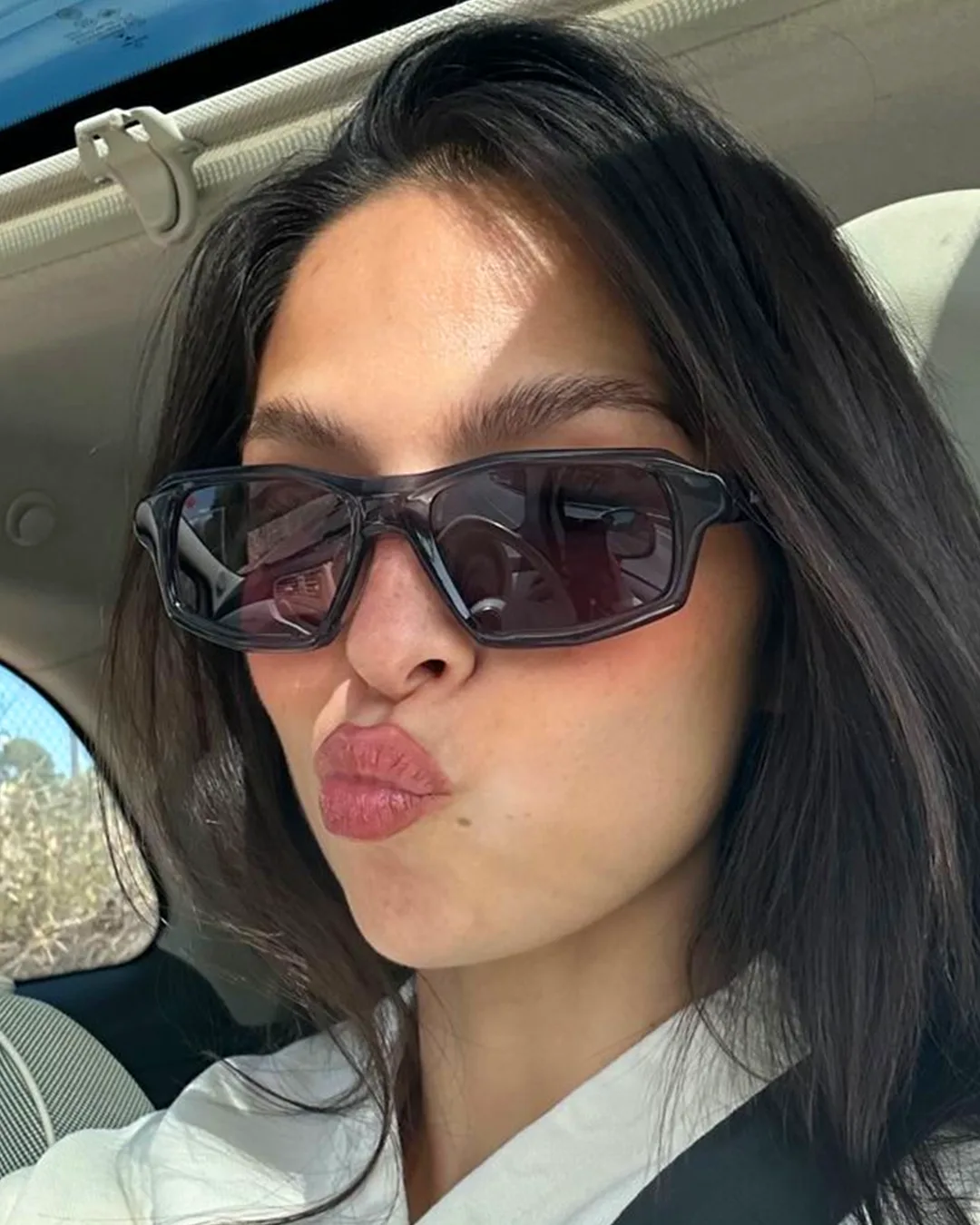 Sarah Catala con gafas FLAMA Spid UN